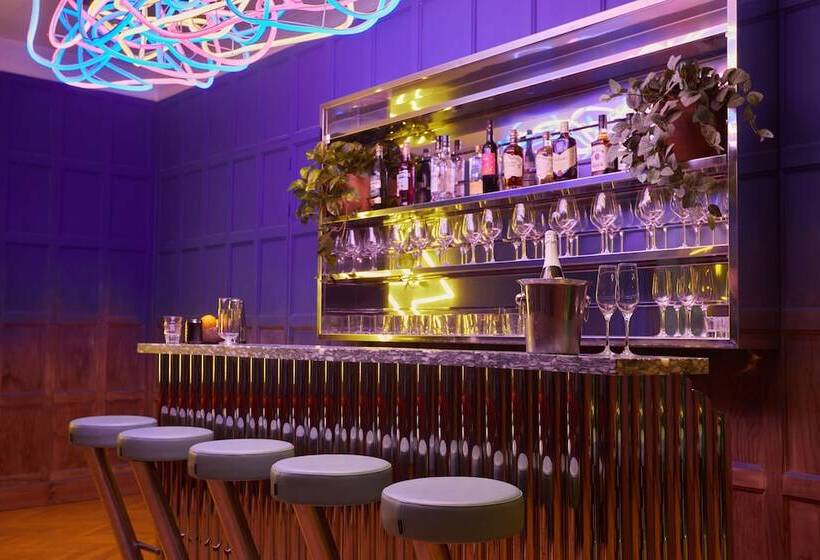 هتل The Social Hub Madrid 4 Star