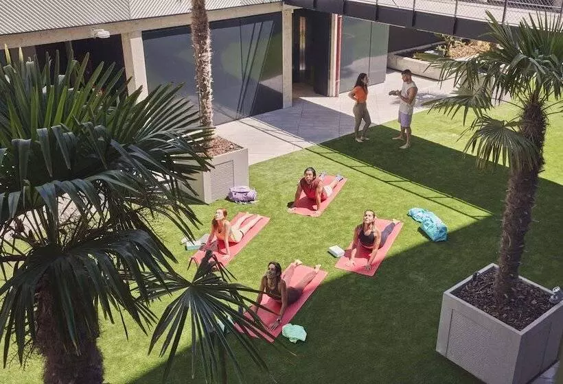 هتل The Social Hub Madrid 4 Star