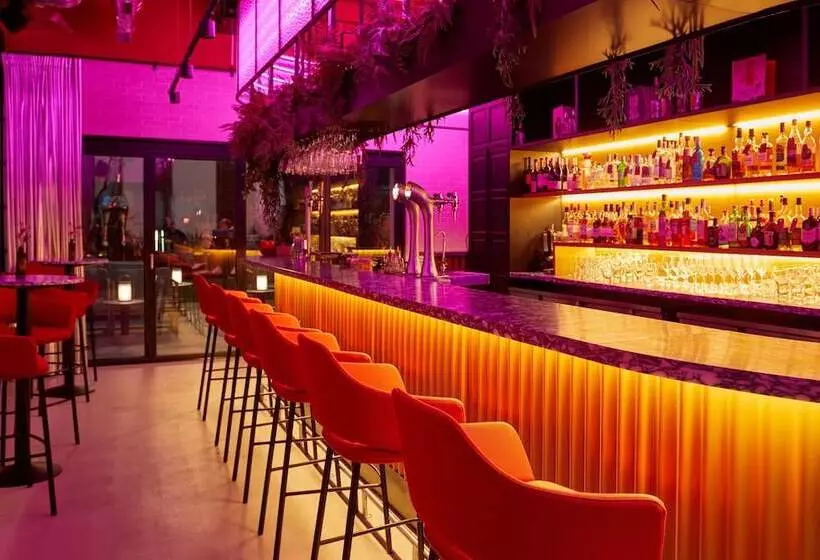 هتل The Social Hub Madrid 4* Star