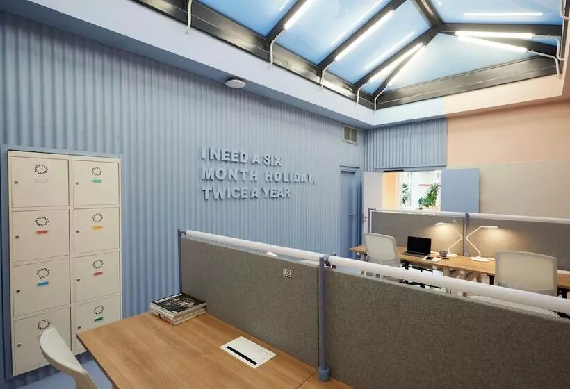 هتل The Social Hub Madrid 4* Star
