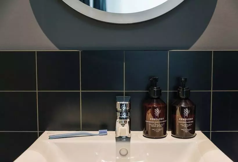 هتل The Social Hub Madrid 4* Star
