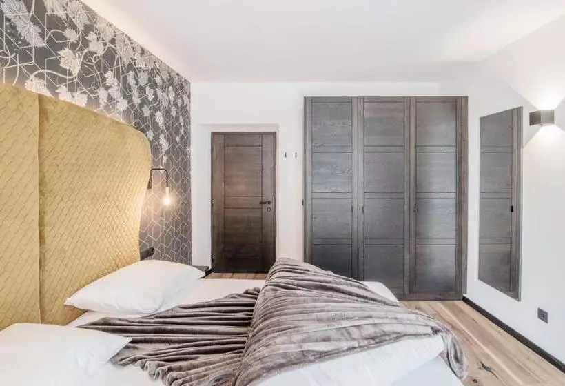 Hotelli Zur Traube