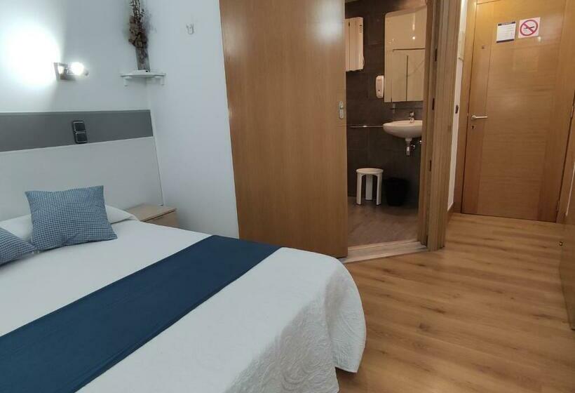 פנסיון Alojadonosti City Center