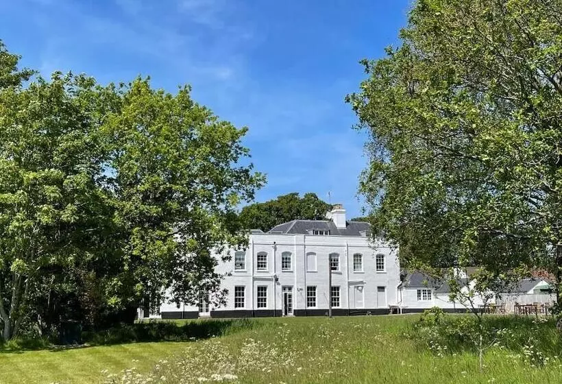 Majatalo The Retreat New Forest, Hinton