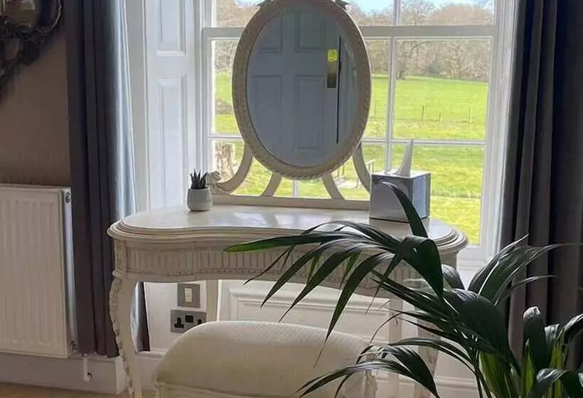 Majatalo The Retreat New Forest, Hinton