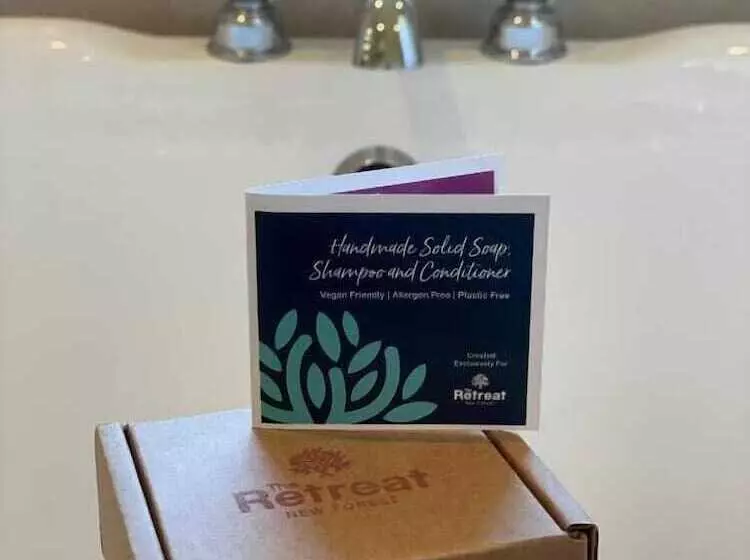 Majatalo The Retreat New Forest, Hinton