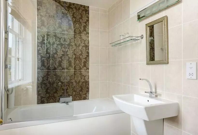 Majatalo The Retreat New Forest, Hinton