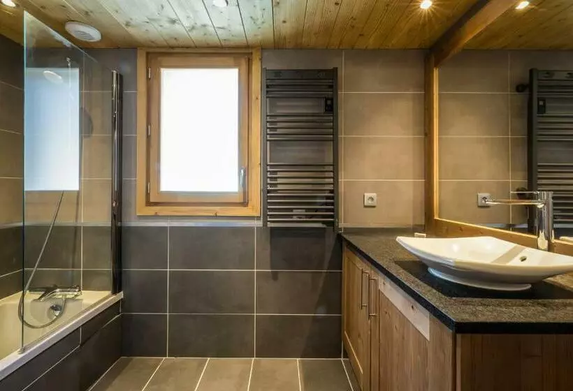 Delys   Renovated   Beside Park   Climbing Wall   Hikes   Mont Blanc Views