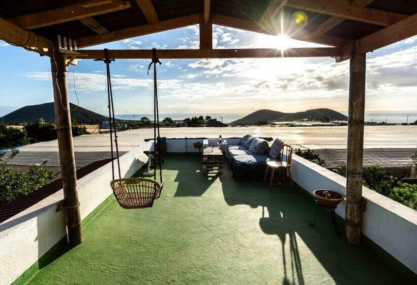 ホテル Los Pajaros