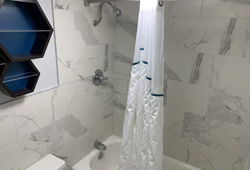 Motel Hometowne Studios By Red Roof Battle Creek