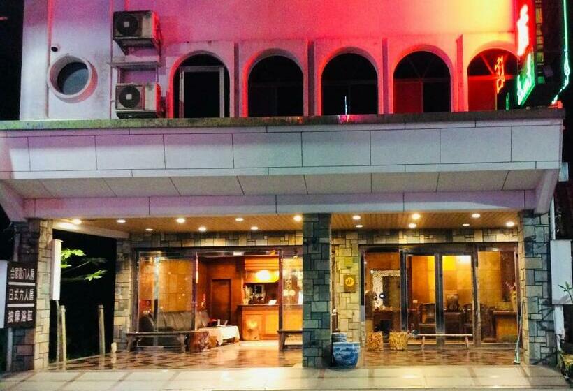 پانسیون 東京大飯店