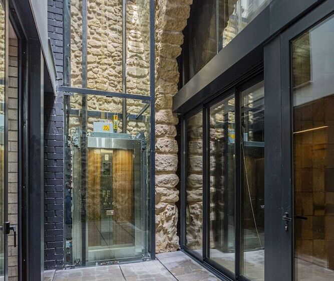 Apartaestudios Evolution Luxury