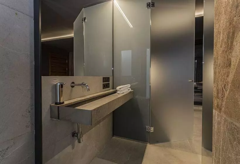 Apartaestudios Evolution Luxury