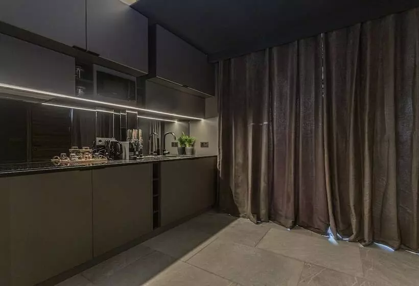 Apartaestudios Evolution Luxury