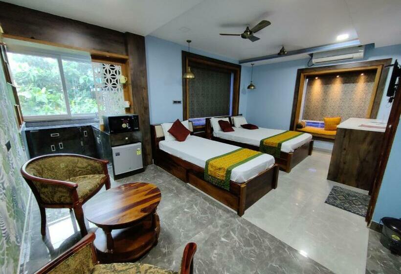 هتل Sakuntala Residency