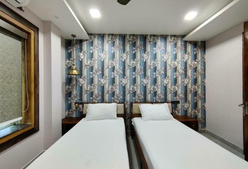 هتل Sakuntala Residency