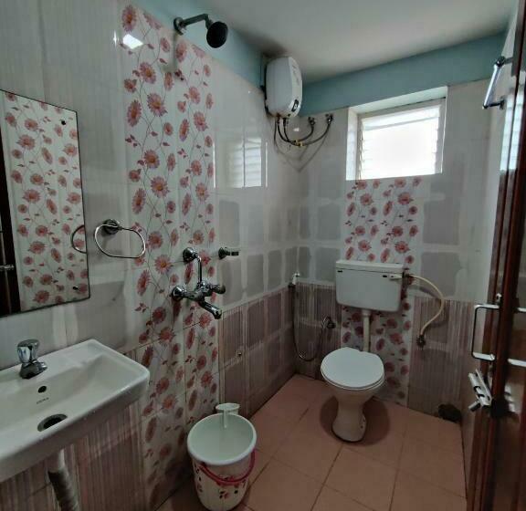 هتل Sakuntala Residency