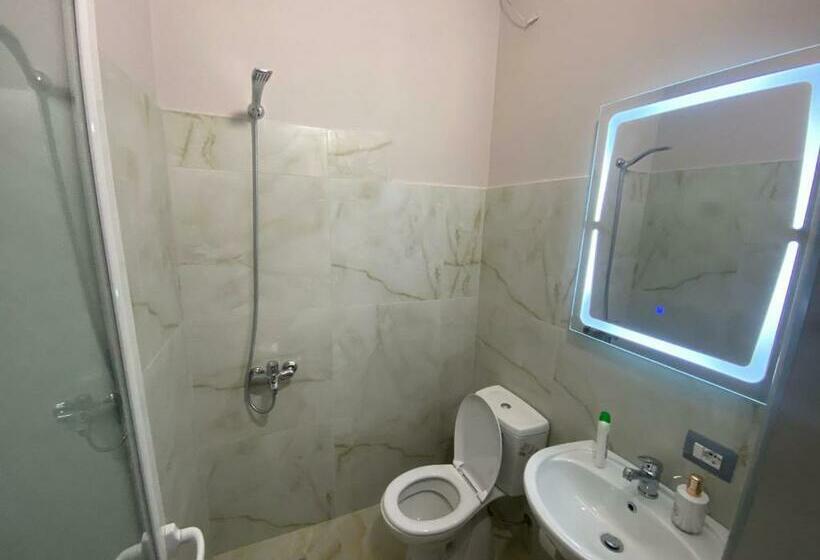 پانسیون Serene Stay