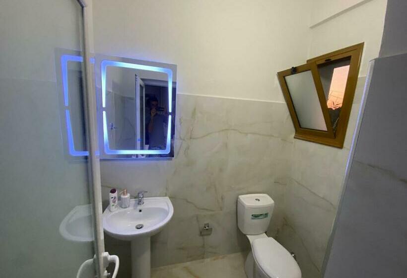 پانسیون Serene Stay