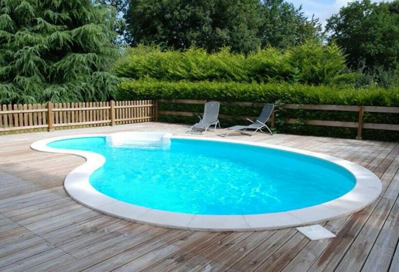 Bed and Breakfast Au Figuier Du Gué