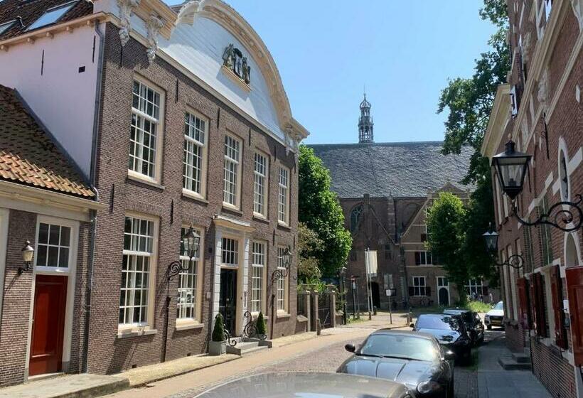 住宿加早餐  Fortuna Spinoza