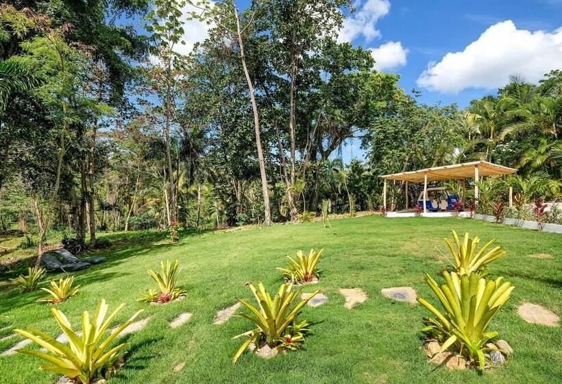 Magnificent New Modern Villa With Sea View 5 Bedrooms