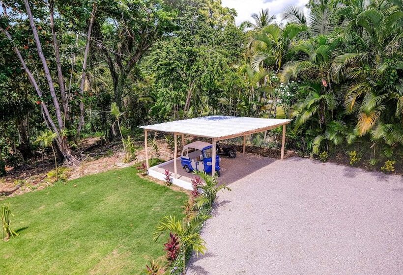 Magnificent New Modern Villa With Sea View 5 Bedrooms