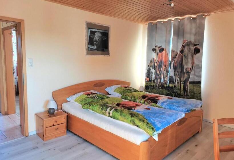 ペンション Biene S Bärenstube