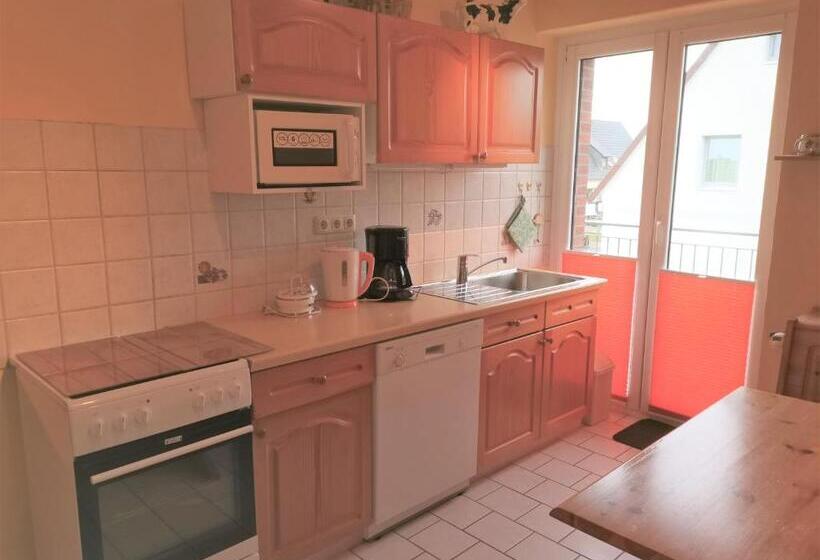 ペンション Biene S Bärenstube