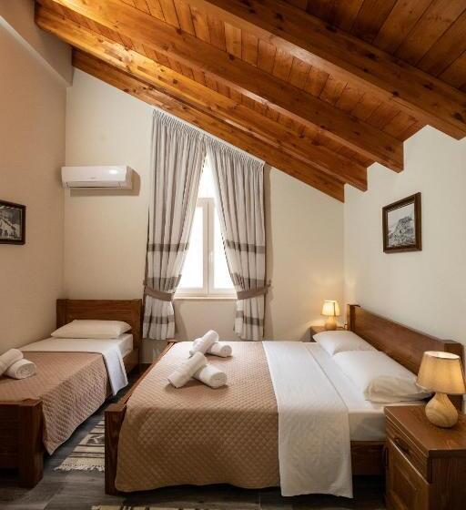 پانسیون Xhuli Guesthouse