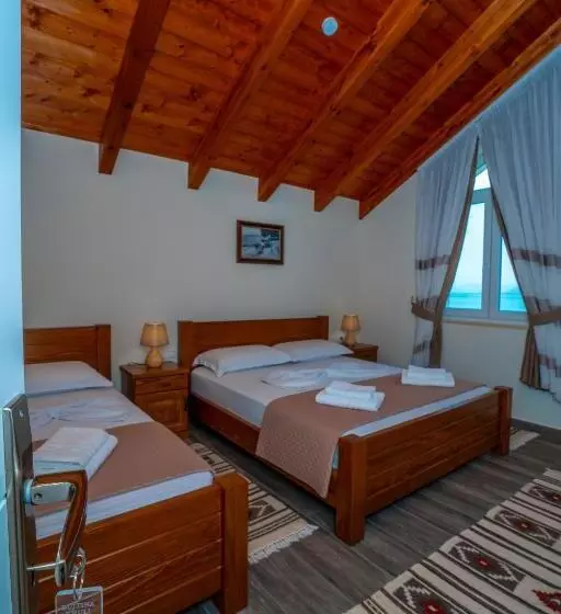 Pensão Xhuli Guesthouse