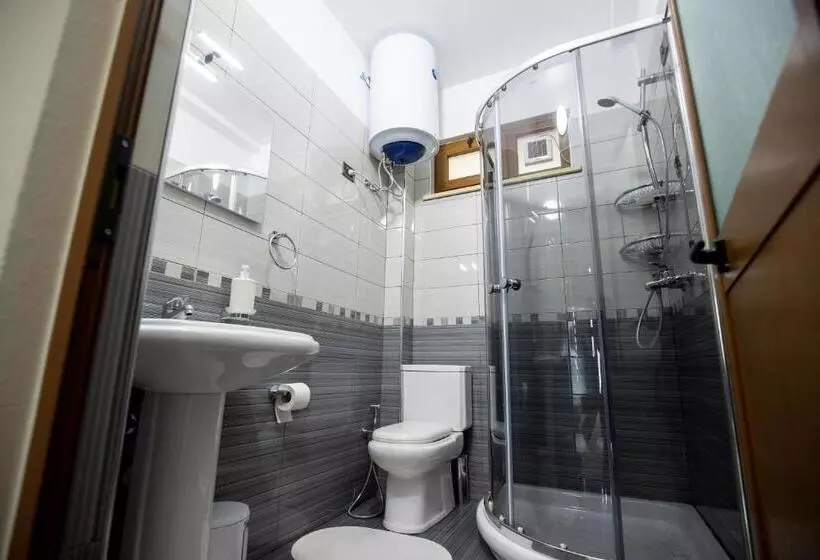 Pensão Xhuli Guesthouse