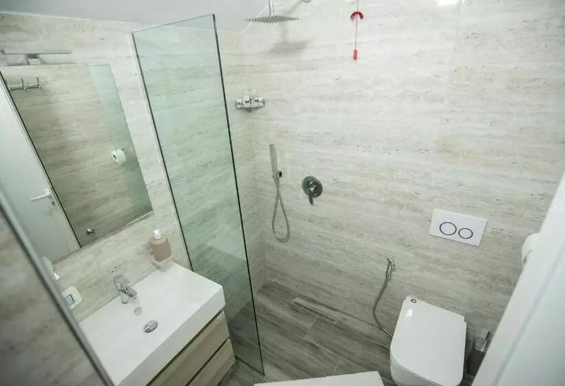 Pensão Xhuli Guesthouse