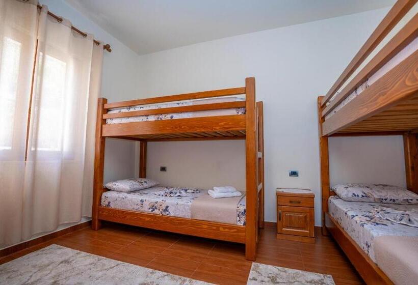 پانسیون Xhuli Guesthouse