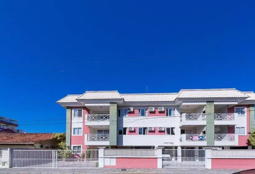 Porto Canoas 203   Aconchegante Apartamento Em Bombas   Acomoda 4 Pessoas   à Poucos Metros Da Praia