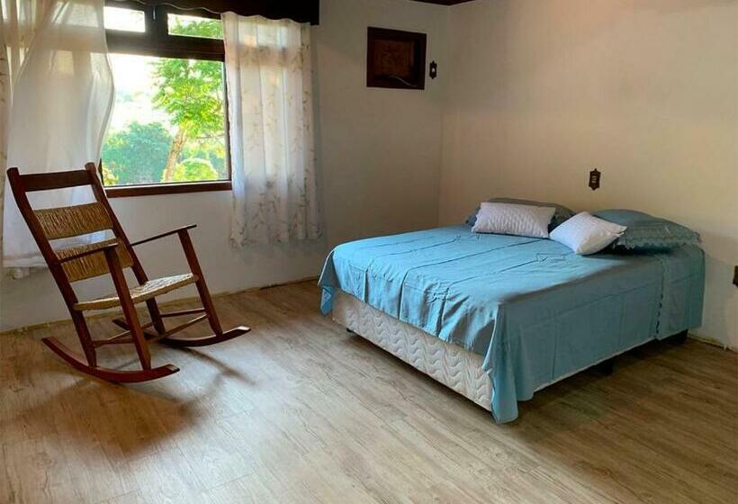 ユースホステル Morada Da Vó Gati