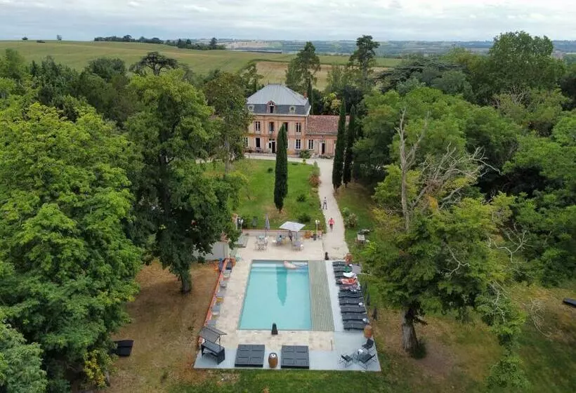 Aamiaismajoitus (B&B) Château Lamothe