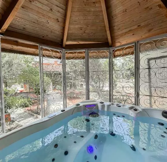 Aamiaismajoitus (B&B) Château Lamothe