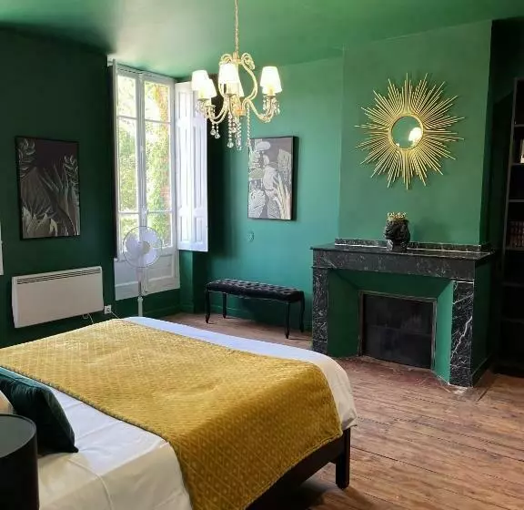 Aamiaismajoitus (B&B) Château Lamothe