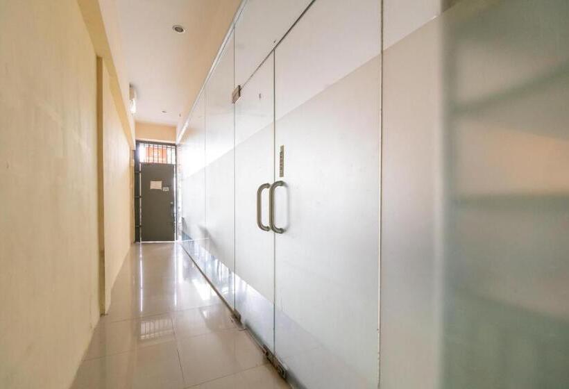 ホテル Koolkost Near Diamond City Mall Batam