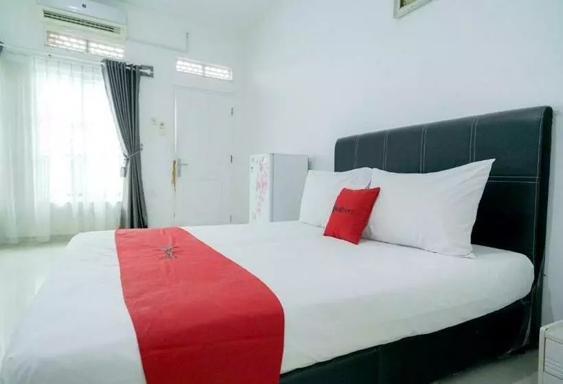 Hotelli Reddoorz Syariah Near Rs Awal Bros Batam