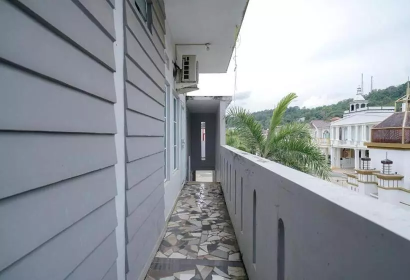 Hotelli Reddoorz Syariah Near Rs Awal Bros Batam