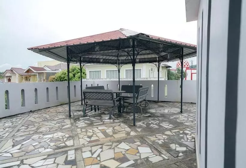 Hotelli Reddoorz Syariah Near Rs Awal Bros Batam