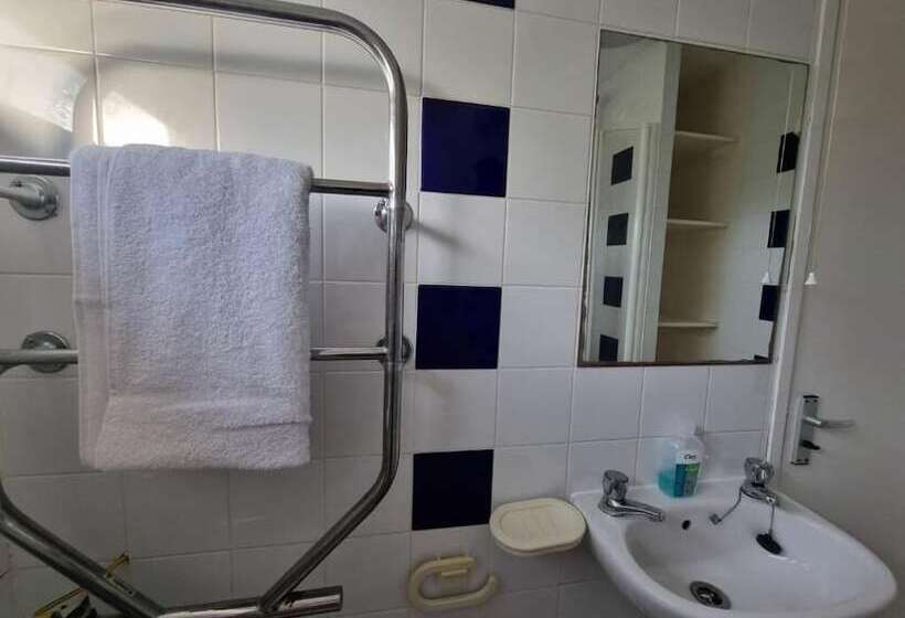 Pensió Private Rooms