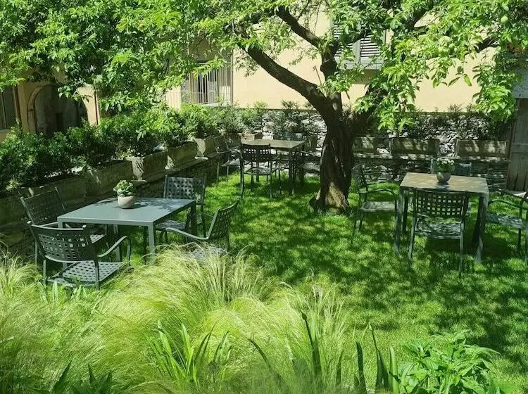 ベッドアンドブレックファースト Villa Chiovenda Residenza D Epoca