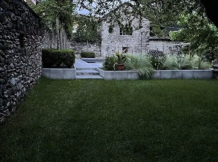 ベッドアンドブレックファースト Villa Chiovenda Residenza D Epoca