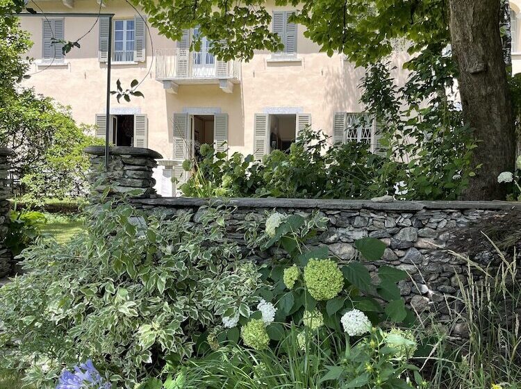 Bed and Breakfast Villa Chiovenda Residenza D Epoca