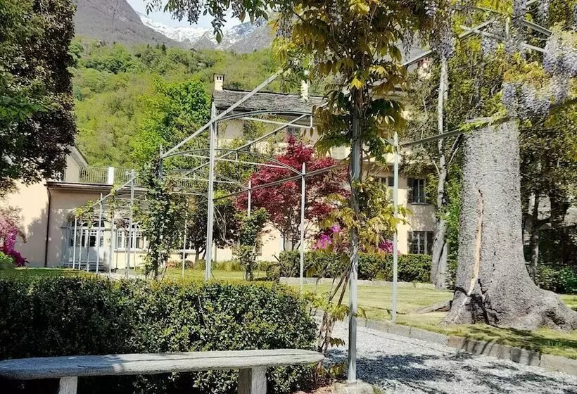 ベッドアンドブレックファースト Villa Chiovenda Residenza D Epoca