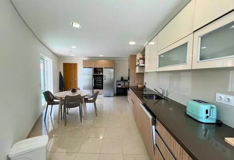 Boliqueime Amazing Villa With Pool By Homing
