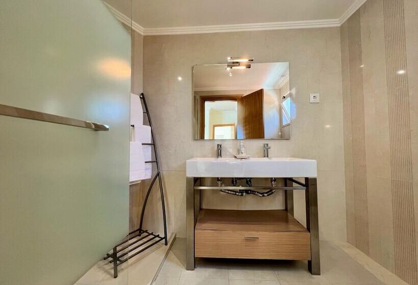 Boliqueime Amazing Villa With Pool By Homing